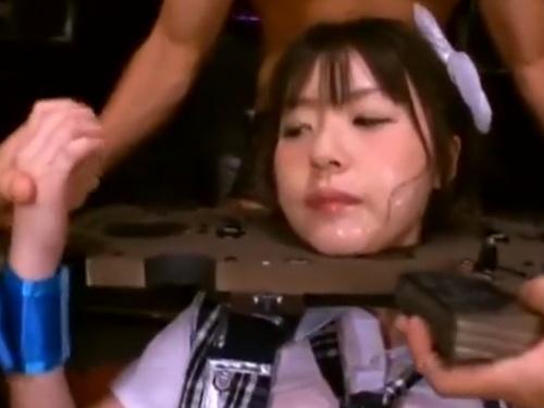 オタサーの姫が鬼畜男に襲われた！童顔スレンダー美少女の悲劇！