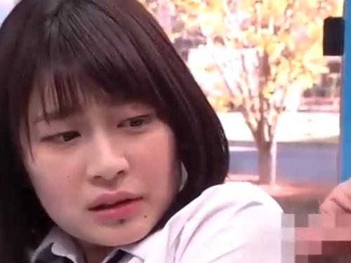 「驚愕映像！制服半脱ぎのウブな女子校生が卑猥な企画で美乳を揉まれ・・・乳首弄りや○○でガチイキ！」