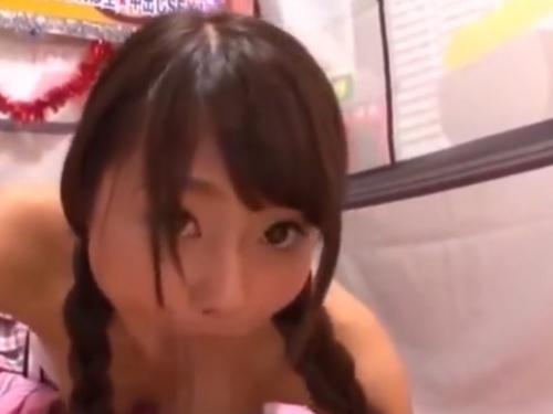 「細身AV女優が素人男性を振り回す！激しいプレイで興奮が止まらない！」