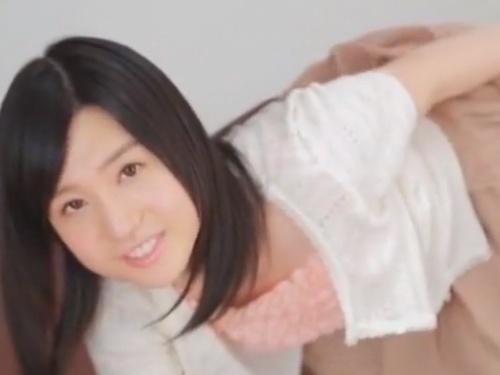 【美少女の初体験】19歳のピュアな彼女が男性との甘いキスと愛の営みを繰り広げる！