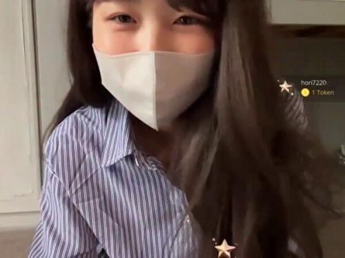 ライブチャット「あぁぁやばい…このパンツめっちゃ食い込みが凄い…めっちゃ当たる！」リモバの快感に絶頂寸前ビッチお嬢様！