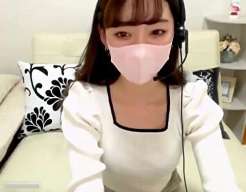 ライブチャット「ツンツンw乳首こんなwビチャビチャになっちゃったwあぁぁイクッ！」セクシー美乳淫乱お姉さんが連続絶頂！
