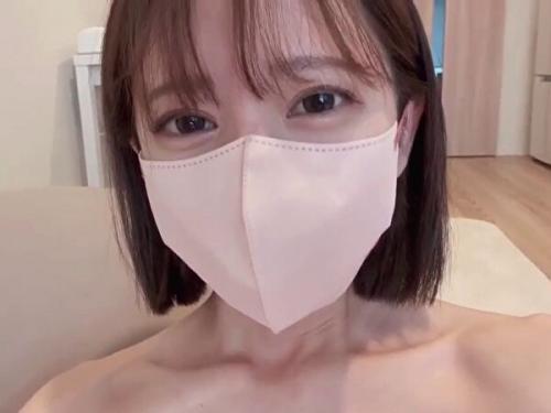ライブチャット「ドアップ見せちゃう！乳首勃ってる…グチュグチュ…いっぱい出ちゃう…だめイクッ！ブジャァァ！」潮吹き絶頂！