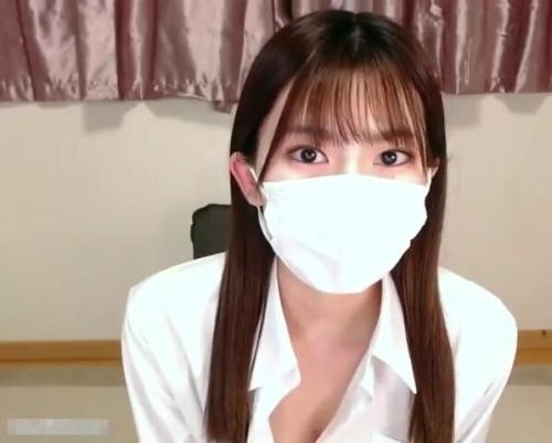 ライブチャット「巨乳なのかな？Eカップです！見てもらおうかなwこんな感じです！あっ！」制服清楚巨乳お嬢様！