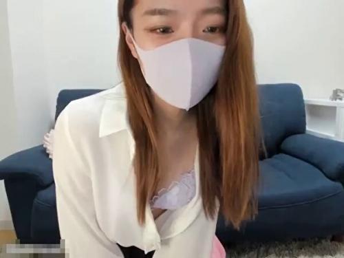ライブチャット「３Pしたことあるよw間違えた！４Pだったw」エッチ大好きOLスーツビッチ美女！
