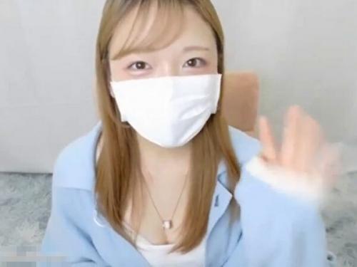 ライブチャット「上着ポイするwこういうの好きw脱ぎます！ジャンw」美乳ノリノリお姉さん！