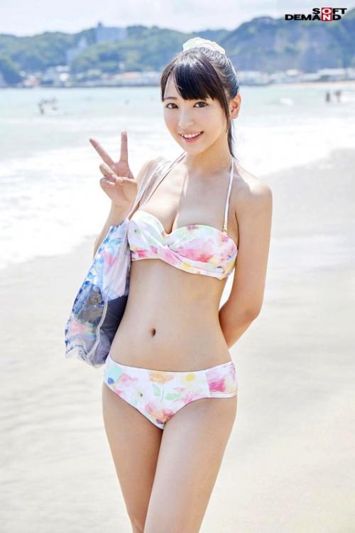 真正中出しオンリー！美女7名が激イキ絶頂！必見の240分！