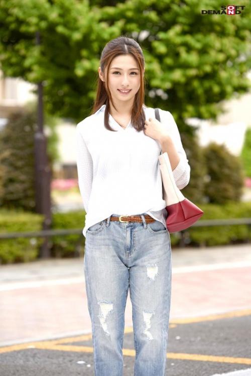 素人美女7名が激イキ絶頂！真正中出し240分【マッサージ】