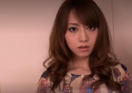 【吉沢明歩】彼女のお姉さんに求められすぎて困ってます・・・。「声を出したらバレちゃいますよ？？」で更に興奮＆背徳感を味わい尽くす！