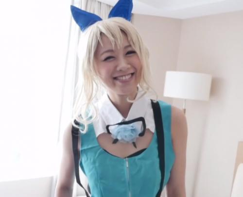 【美少女×コスプレ】スレンダーな美少女レイヤーをホテルで個人撮影会！乳首を知激するとスイッチオン♡「フフフッ♡」と笑いながら、どんどんエッチな刺激がＯＫになっちゃって、もう最後まで！！