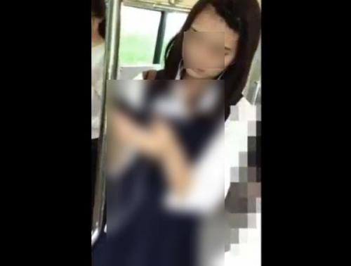 【盗撮】童顔美少女のロリ系女子校生♡尾行してスカート捲りパンチラとか鬼畜行為を収録公開！