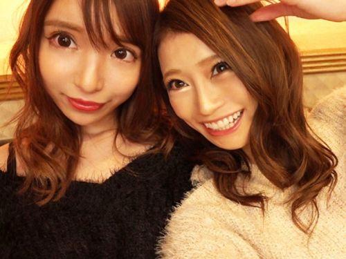 【七海ひな】【黒咲しずく】美人ぞろいのショップ店員からお気に入りギャル二人と3Pセックス！のアイキャッチ画像