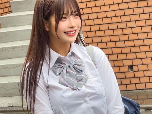 【エロ動画 素人】 人懐こそうなキュートな笑顔が素敵な制服美少女をハメてみた