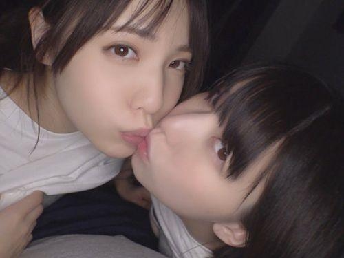 【白桃はな 花狩まい】人気AV女優お二人にM男くんを献上したら神がかり御褒美セックス!