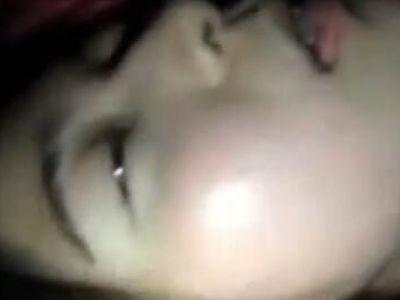 【流出】逮捕された男の女性レ●プ動画がヤバイ。40秒だけなのに明らかにガチだと分かる