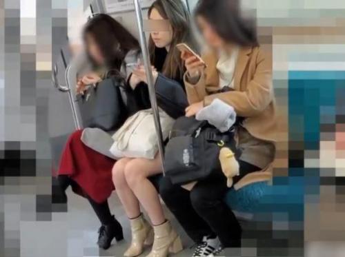 【リアル盗撮】韓流アイドル系のルックスで目立つ美人お姉さんを尾行してパンチラを逆さ撮り！