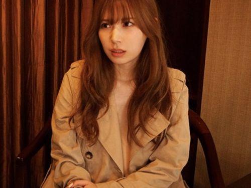 【明里つむぎ】デリヘル呼んだら超大当たりの美人上司が派遣されて禁止行為の本番ヤリまくり！