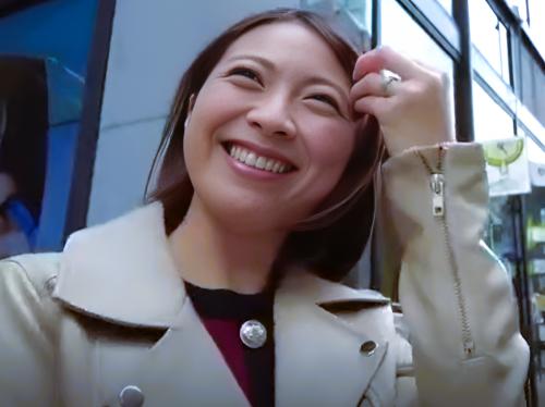 ＜人妻ナンパ＞スーツ姿のキャリア奥様をホテルに連れ込みでれなギャップ萌え！才色兼備の美人さんが寝取りチンポに中出しされ…