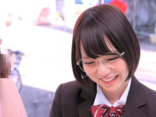 ＜素人ナンパ＞セックスとは無縁の真面目な生徒会役員爆乳JKがプロ顔負けのボディとテクでフェラ手コキセックス