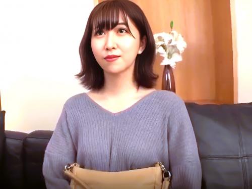 ＜人妻ナンパ＞清楚なSS級美人人妻が童貞君の筆おろしのお手伝いでエロさ覚醒し生中出しさせてくれる