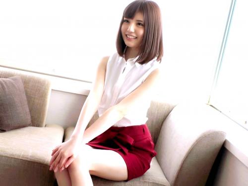 ＜貧乳素人＞経験少ないアラサーSS級美女が男優からの愛撫だけでイキまくってしまうほどの純情OL