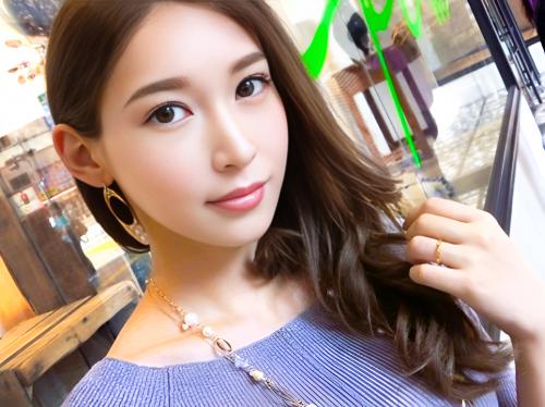 「あ～イクイクイクぅダメイッちゃう」アラサーセレブ美人人妻は玄関先でいきなり騎乗位で突かれてイキまくってる