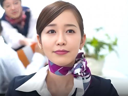＜人妻NTR＞清楚な美人人妻CAが目をつけられた変な男に騙され媚薬と中出しで大絶頂してイキ乱れる【篠田ゆう】