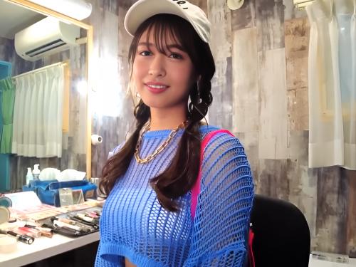 ＜新人AVデビュー＞性格！声！しぐさ！ノリ！『秒でホレます！』Gカップ爆乳美少女が堂々AVデビュー♡長浜みつり