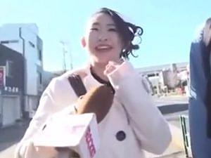 【お母さん×淫語】制限時間30分フェラオンリーで1発抜くごとに10万円GETする。着衣フェラで1発、裸になって即追撃フェラ、精子ドロドロの顔で淫語責めなど。