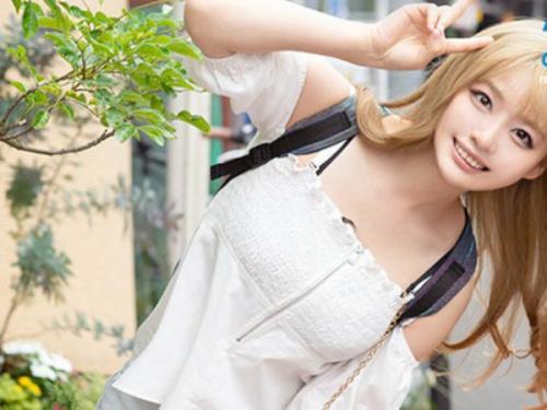 ＜花音うららｘ童貞＞エッチ大好きイマドキギャル系美少女がまだ経験の無いチン〇を痴女って筆おろし！