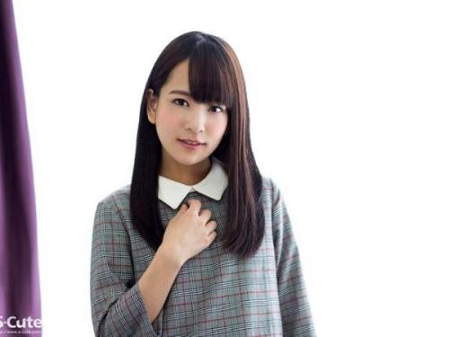 【超絶sss級】可愛すぎるパイパンまんこのロリ顔エロギャル娘！恥じらう姿も笑顔も可愛すぎる！！