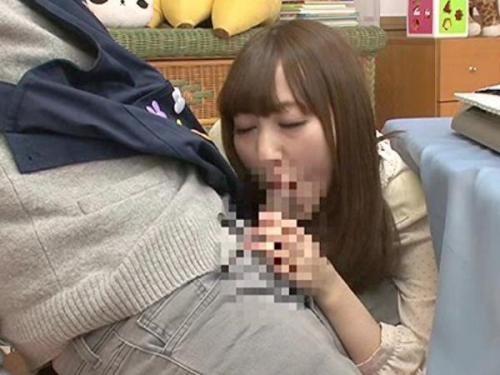 【手コキ】＜プライベート映像ｘ未来の保育士＞魅力的な美人お姉さんが職場の男性と情熱的なセックス！