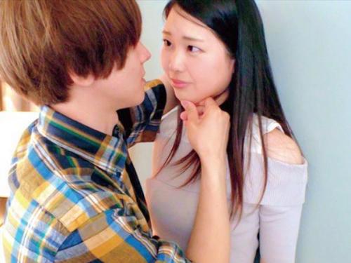 ＜ハメ撮りｘ女子大生＞街往くエッチ大好き女子大生がイケメン壁ドンで即落ちの発情セックス！