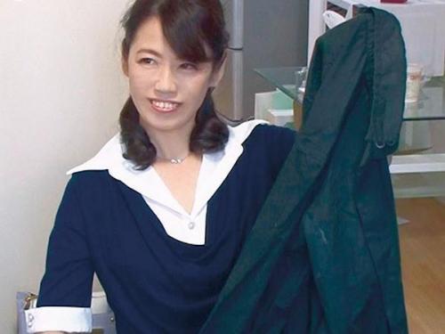 ＜おばさんレンタル＞長らくチン〇日照りな熟女おばさんが久しぶりの肉棒で女を取り戻す！