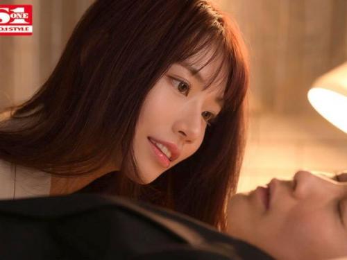 【女上司と】これが夢なら一生覚めないでほしい…。女上司が誘惑してきて、理性保てずたった一晩で奪われた。
