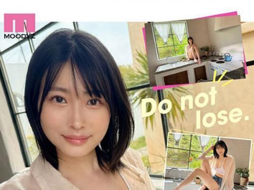 魅惑的なスタイルを持つ倖月セラが、大学生活の最後に大胆な挑戦を敢行！未知の領域への扉を開く、初めてのプライベート撮影での情熱的な冒険。