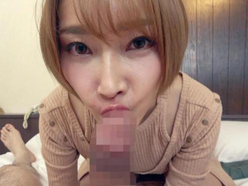 ＜ハメ撮りｘギャル＞エッチ大好きイマドキ美少女が左右の肉棒喉奥咥えてイラマセックス！