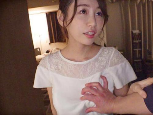 ＜坂井千晴ｘ介護士＞Ｍっ気たっぷりの美人奥さんが他人棒を家に呼び込み羞恥セックス！