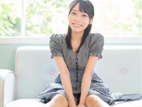 ＜AVデビューｘ杉咲麦＞エッチ大好き素直な色白美少女が敏感乳首をこってり弄られ発情セックス！