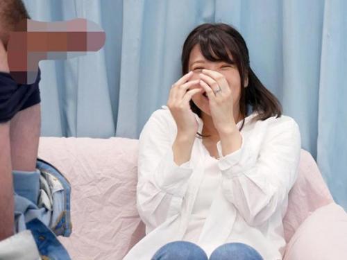 ＜マジックミラー号＞産後で性欲溜まった美人妻が夫を外に待たせてドスケベ不倫セックス！