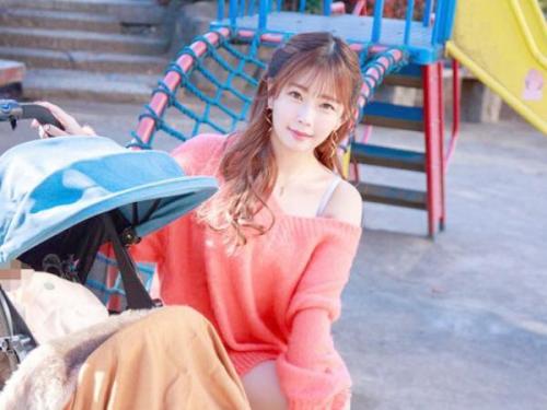 【淫乱】「ももうたくさんしたいい♡」夫の了承NTR！家事に疲れたら他の男たちとセックスしまくる欲求不満なママ！