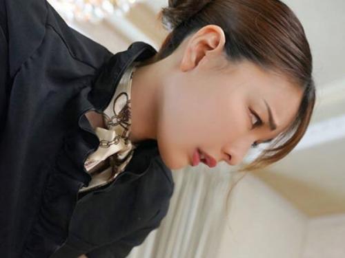 【隣人美人妻】「たまってんだろ？欲しいです、ぶち込んでくださいって言えよ」客の立場を利用した悪質なわいせつオイルマッサージ。