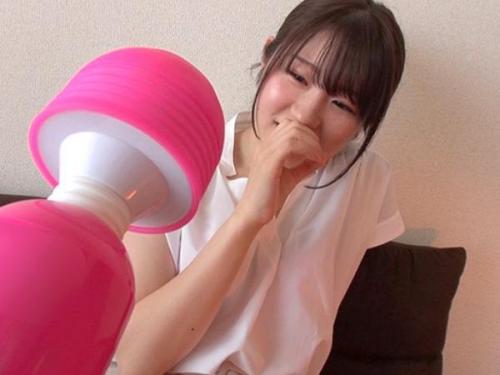 ＜ハメ撮りｘ素人＞アンニュイ気味の美人お姉さんが電マで弄られ乱れに乱れた濃厚セックス！