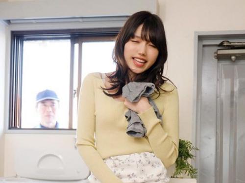 【中出し】欲望に飢えた団地妻と精力絶倫オヤジの汗まみれ濃密不倫セックス