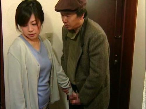 【エロ動画】＜ヘンリー塚本＞夫の控えめなアレでは満たされない人妻が、義父の力強いモノで奥の奥まで貫かれ至福の瞬間を迎える！