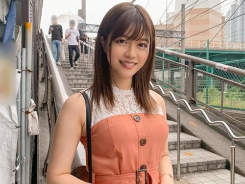 ＜ハメ撮りｘ素人＞いつでもヤりたいイマドキ女子大生が初見チン〇でヤらしく喘いでハメまくる‼
