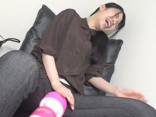 ＜素人ナンパ＞モデル体型の美人お姉さんがエッチなマッサージで発情しちゃって濃厚セックス！