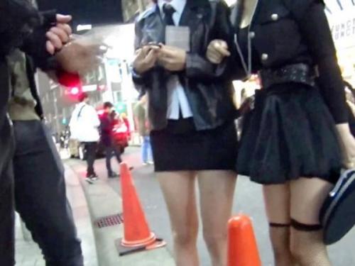 ＜素人ナンパ＞いつでもヤりたい年頃のコスプレ美少女がナンパ男とホテルに籠ってハメまくる‼