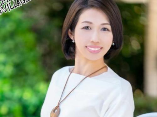 【手マン】＜藤谷友梨子＞年齢を重ねても美しさを保つアラフィフの魅惑的な母が、他人の情熱に期待して濡れた秘め事を大胆にさらけ出す！