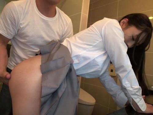 激カワJK)純粋無垢な女子校生の未熟な肢体を濃密な愛撫で快感の極みに導く！悶絶しながら連続絶頂を迎える淫らな制服姿の美少女が乱れ狂う！